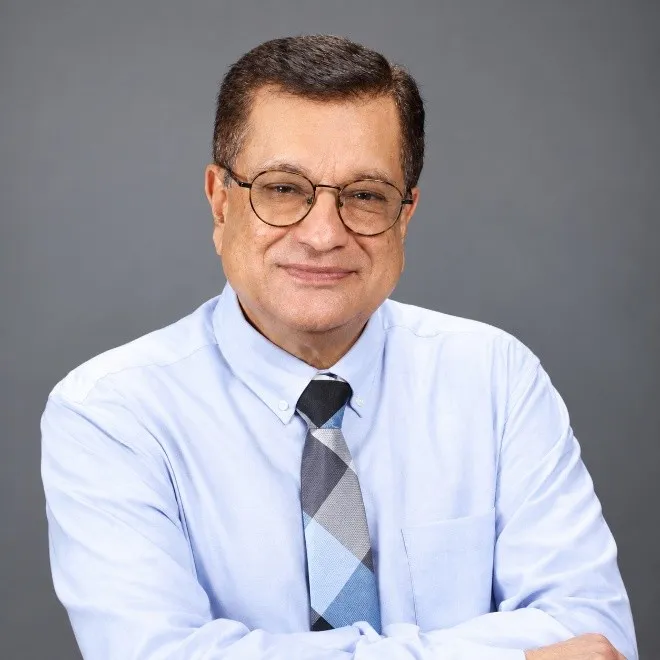 Dr. Raju R. Sahetya in khar west